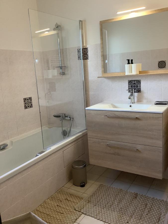 Gite Milin A Sizun Hebergement Confortable Pour 7 Pers 외부 사진